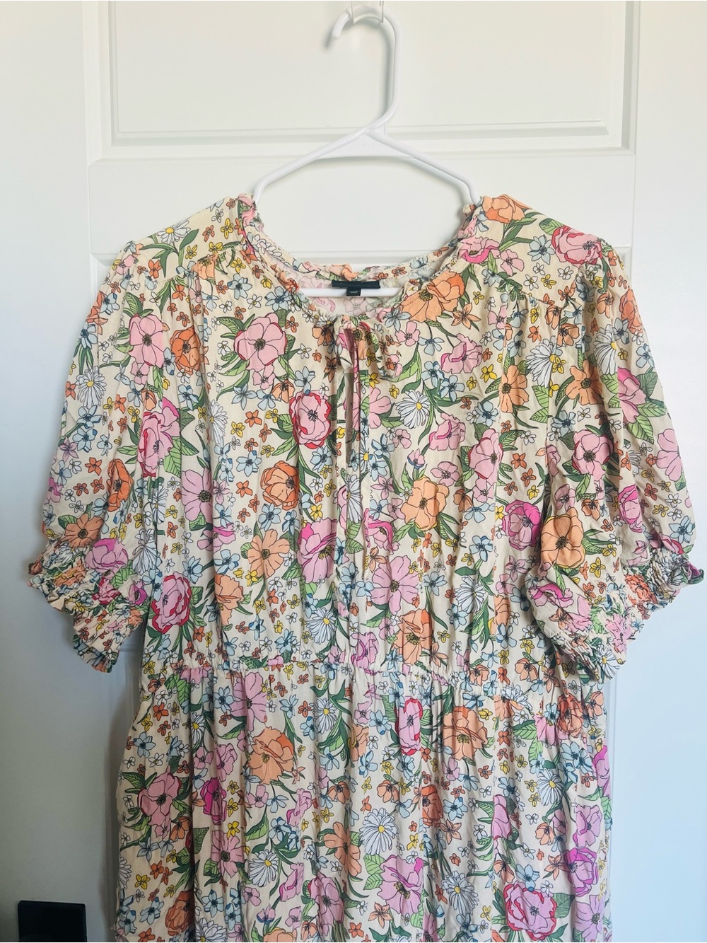 Who What Wear Cream Floral Tie-Neck Dress with Pink, Green & Orange Accents - Picture 4 of 6